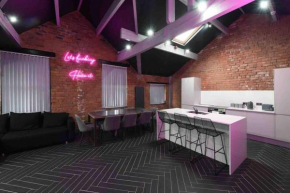 Casa Nomade Penthouse slps 20 people Mcr centre